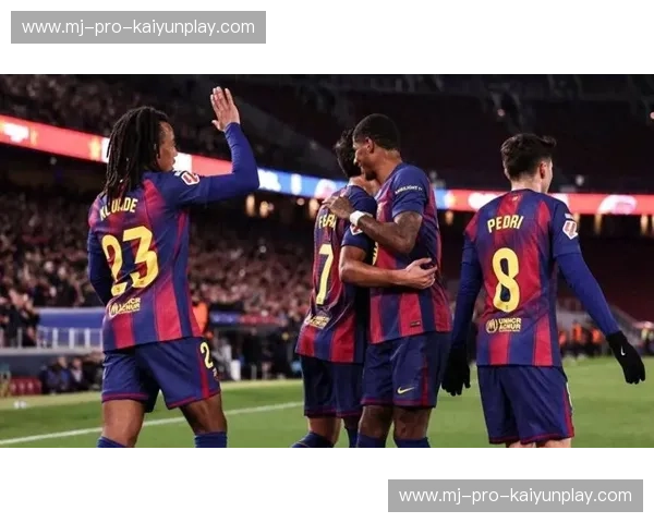 诺坎普的暗夜星辰：巴萨与巴黎的欧冠史诗，一场不止关乎胜负的对决